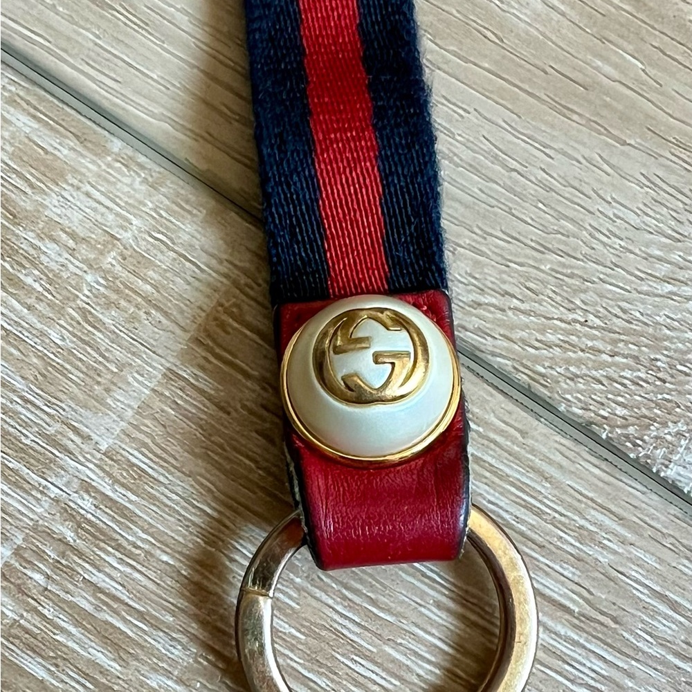 GUCCI Red and Navy Sherry line and Pearl GG Keyring